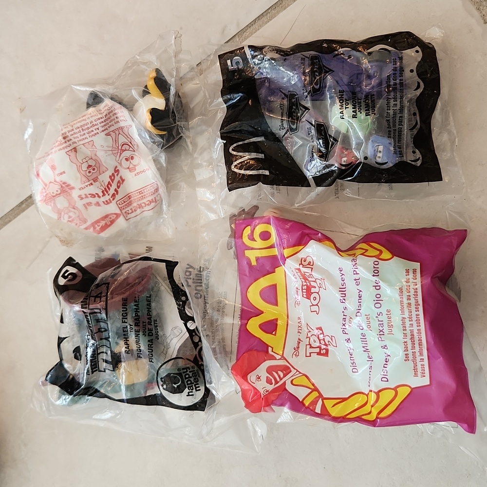 Vtg 32 Happy Meal Toys Late 1990s McDonald's Burger King Taco Bell Chick-fil-A - Picture 8 of 9